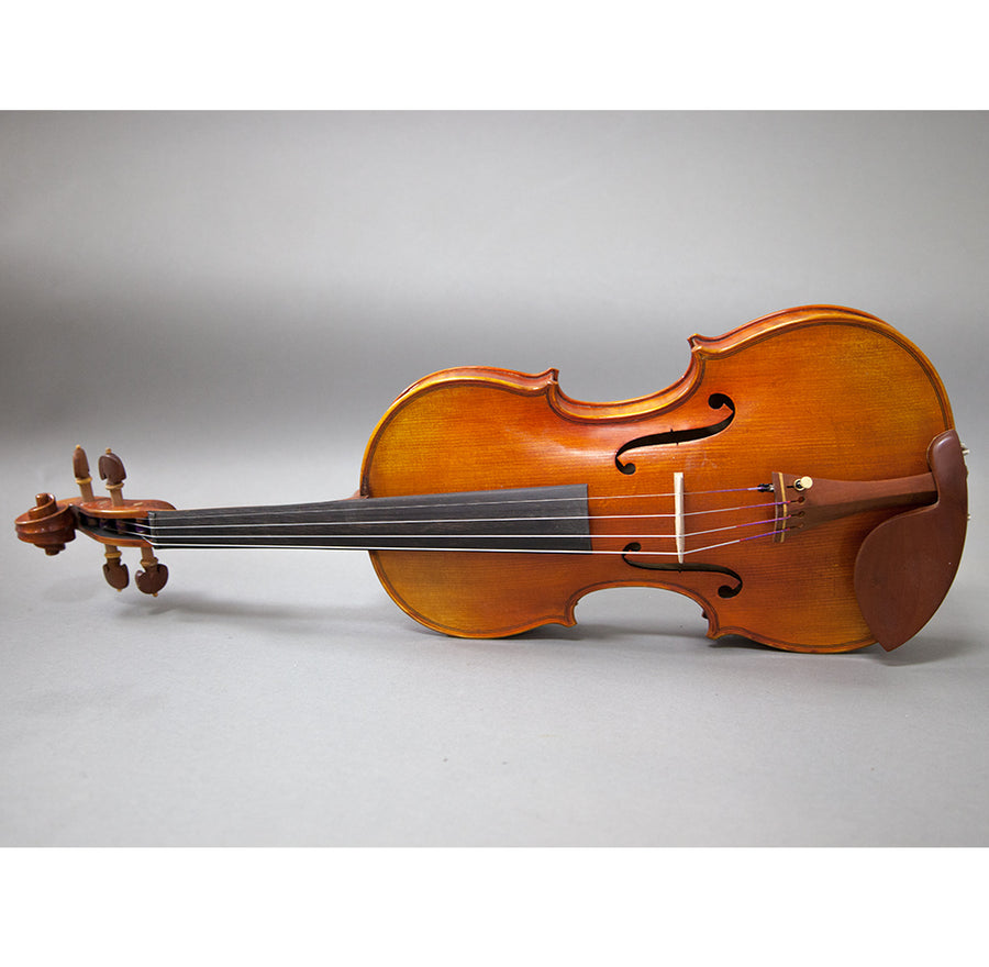 Beautiful Hand Carved Castle Violin 4/4 Open Clear Tone Two Piece Maple Back