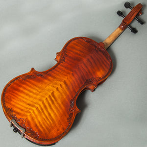Beautiful Hand Carved Pattern Violin 4/4 Open Clear Tone Two Piece Maple Back